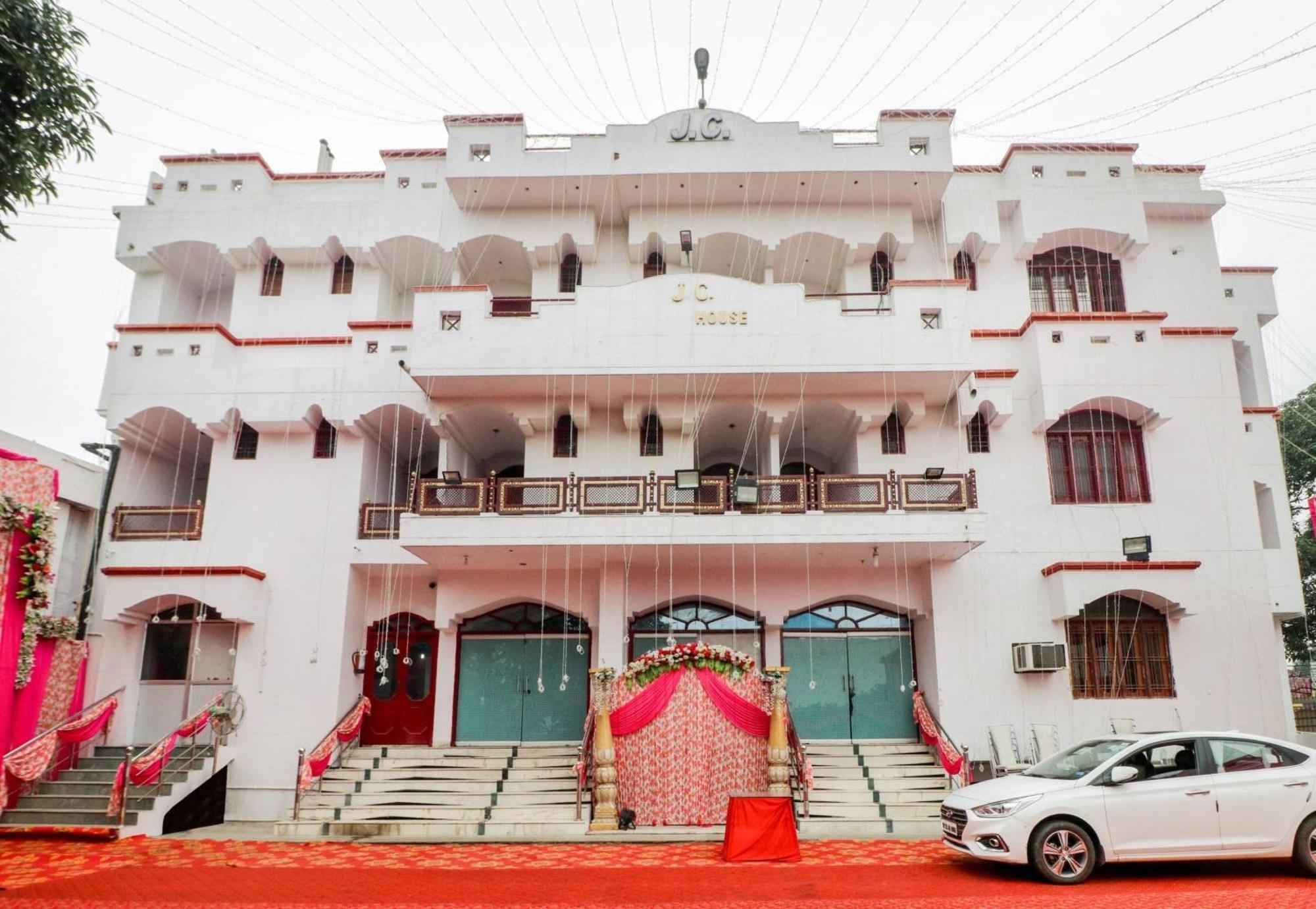 J C Guest House Hasanganj Exterior photo