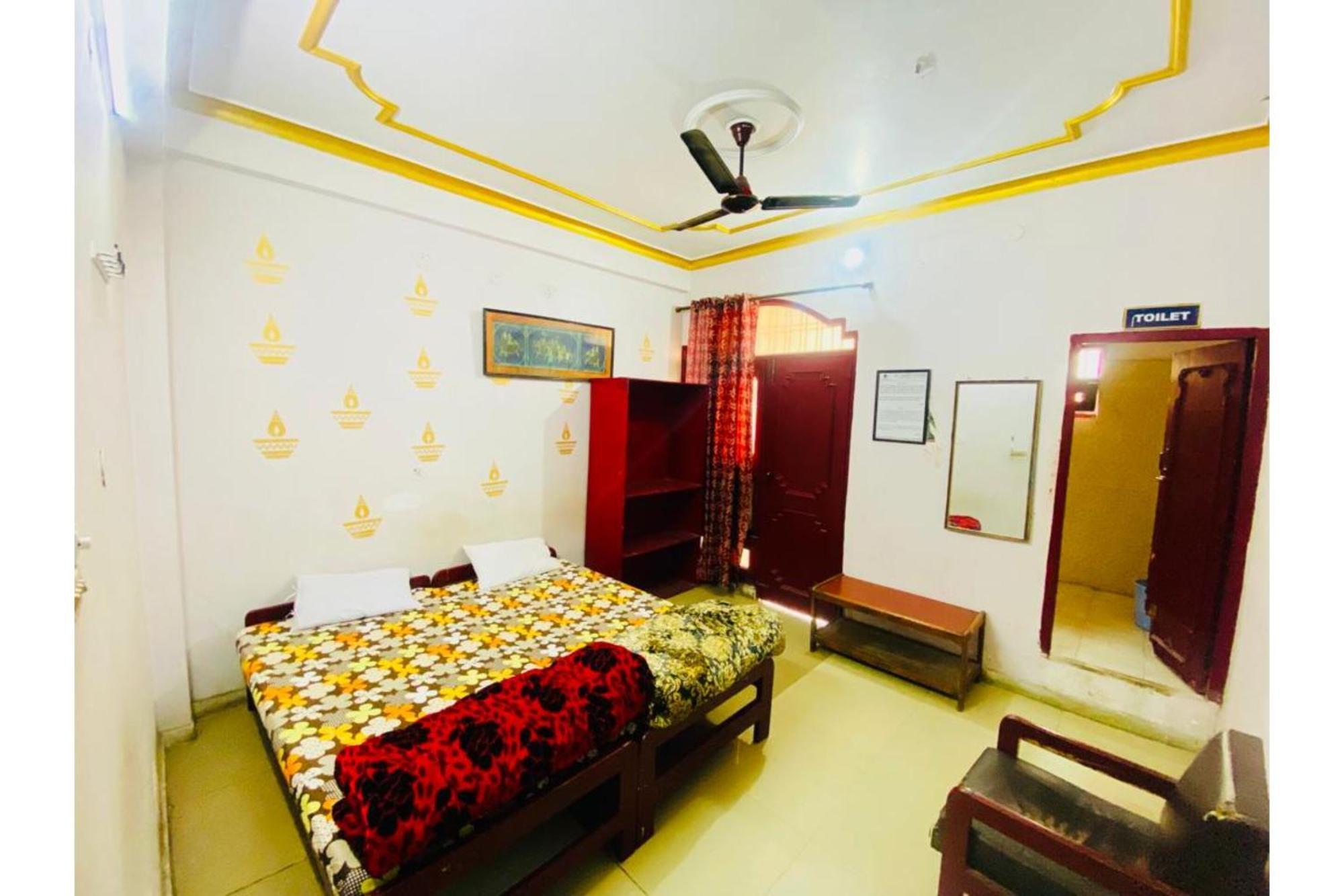 J C Guest House Hasanganj Exterior photo